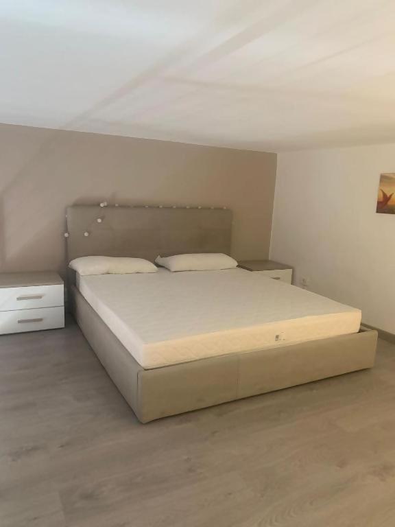 Odeon Apartment In Centro A Livorno Esterno foto